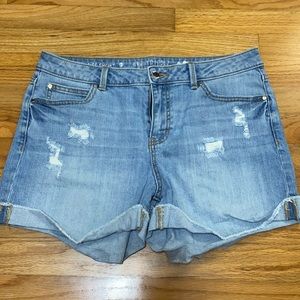 JLO Mid Rise Jean Shorts
